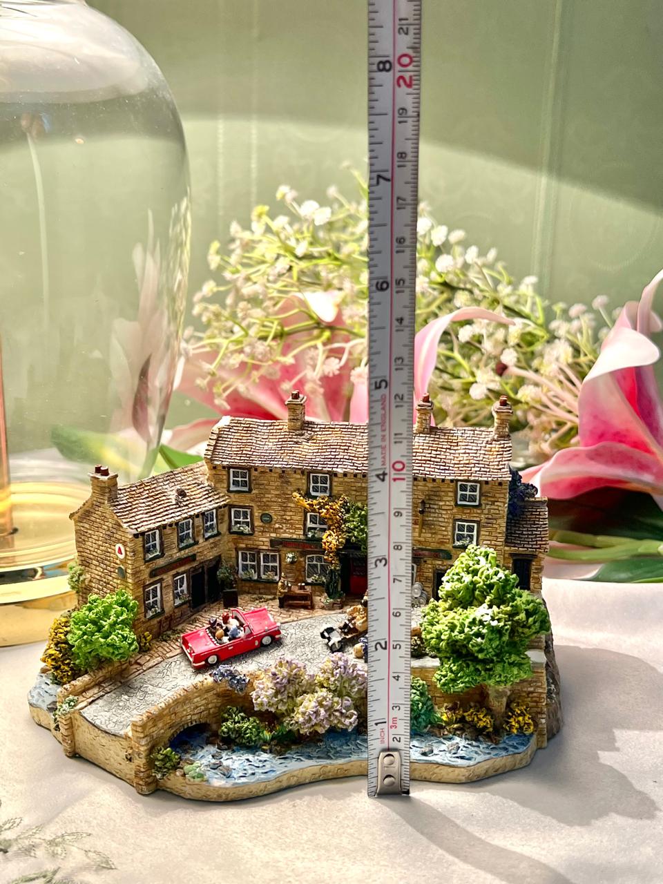 English Village Building Miniature Scene 16cm