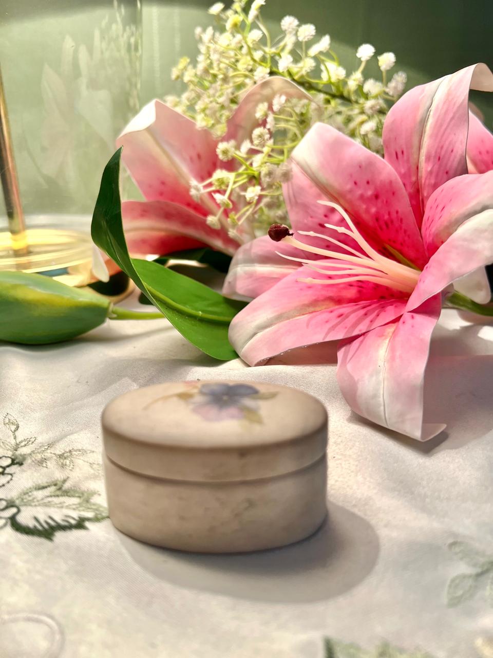 Horizon Porcelain Scotland Floral Trinket Box 2.5 in