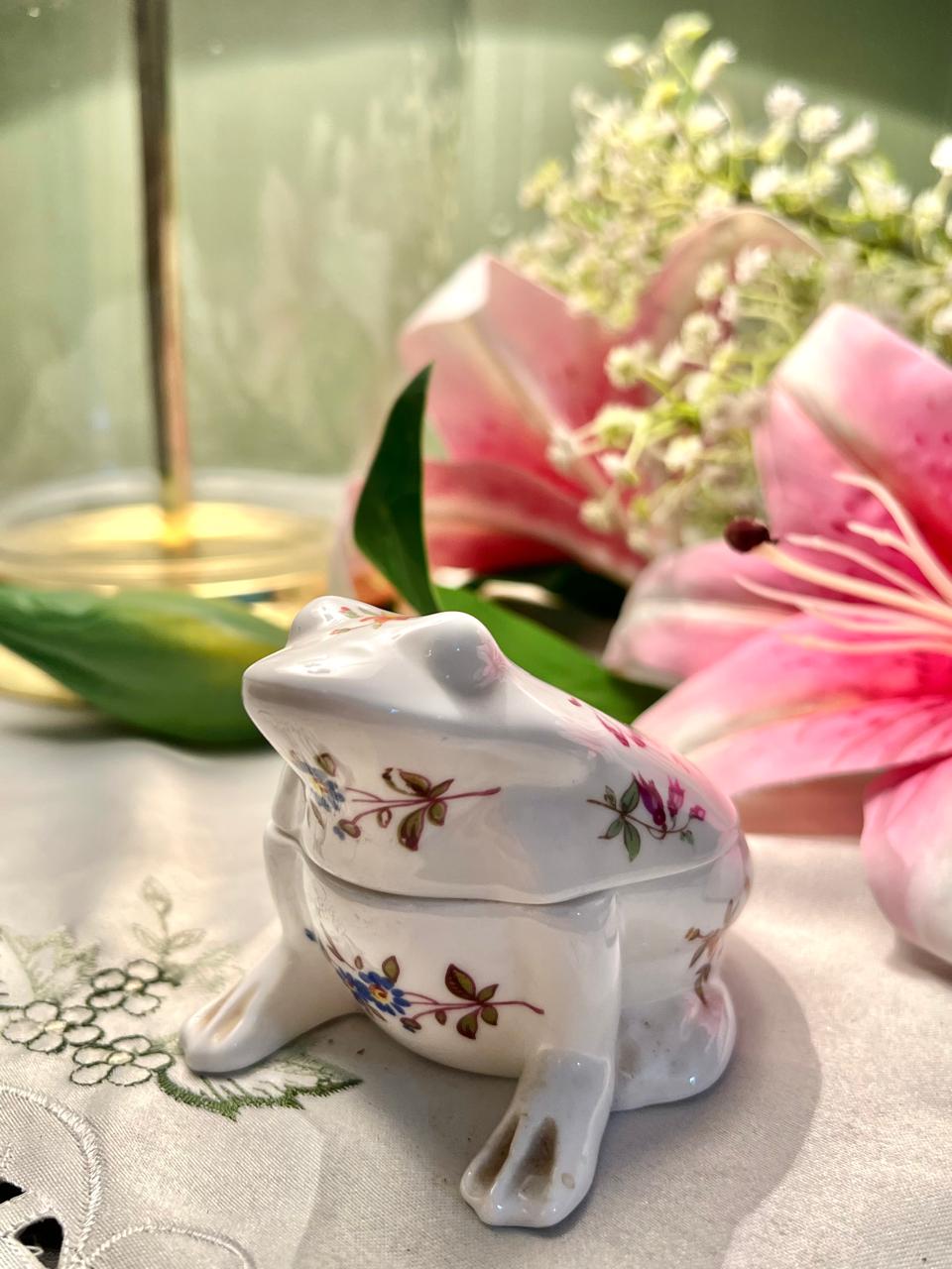 Hammersley England Fine Bone China Floral Frog Trinket Box 3 in