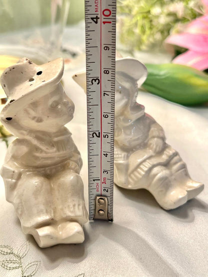 White Ceramic Figurine Salt & Pepper Shakers 2-Piece 8cm
