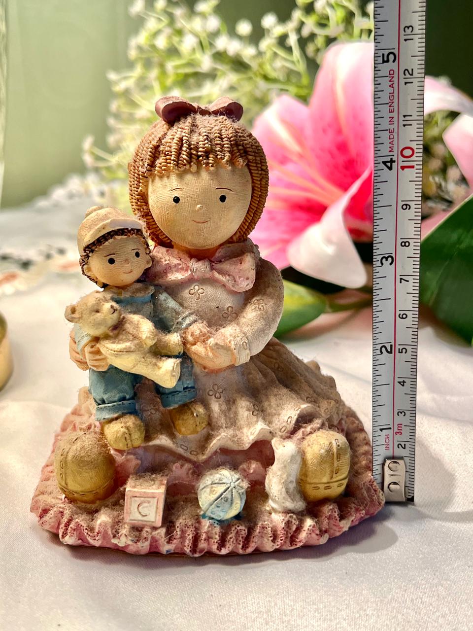 Mother & Child Figurine Pastel Family Decor 11cm