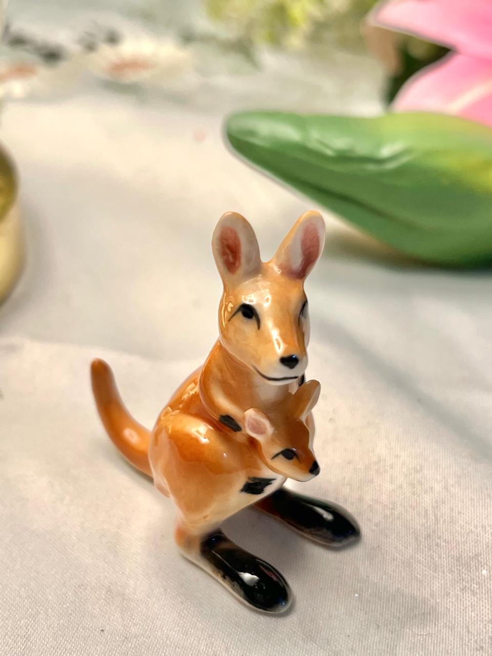 Miniature Kangaroo & Joey Ceramic Figurine 2.5 in