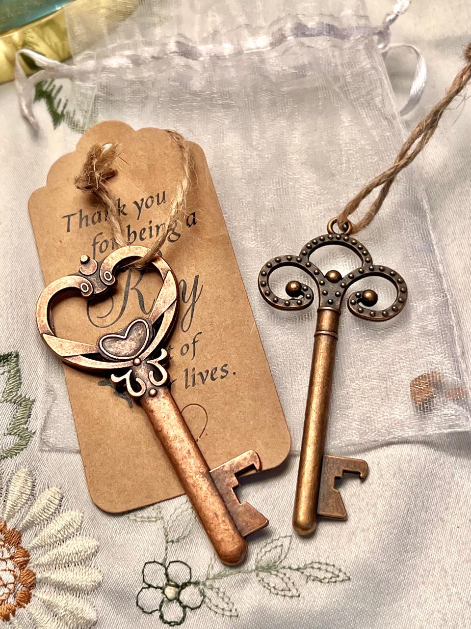 Bronze-Tone Decorative Key Set 2-Piece 8cm