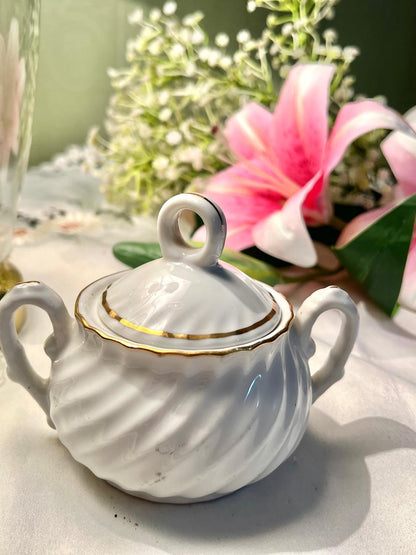 Harmony Monno White Gold-Trim Lidded Sugar Bowl 4 in