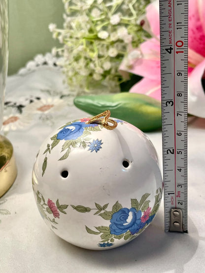 Floral Ceramic Hanging Pomander Decor – Approx. 7 cm