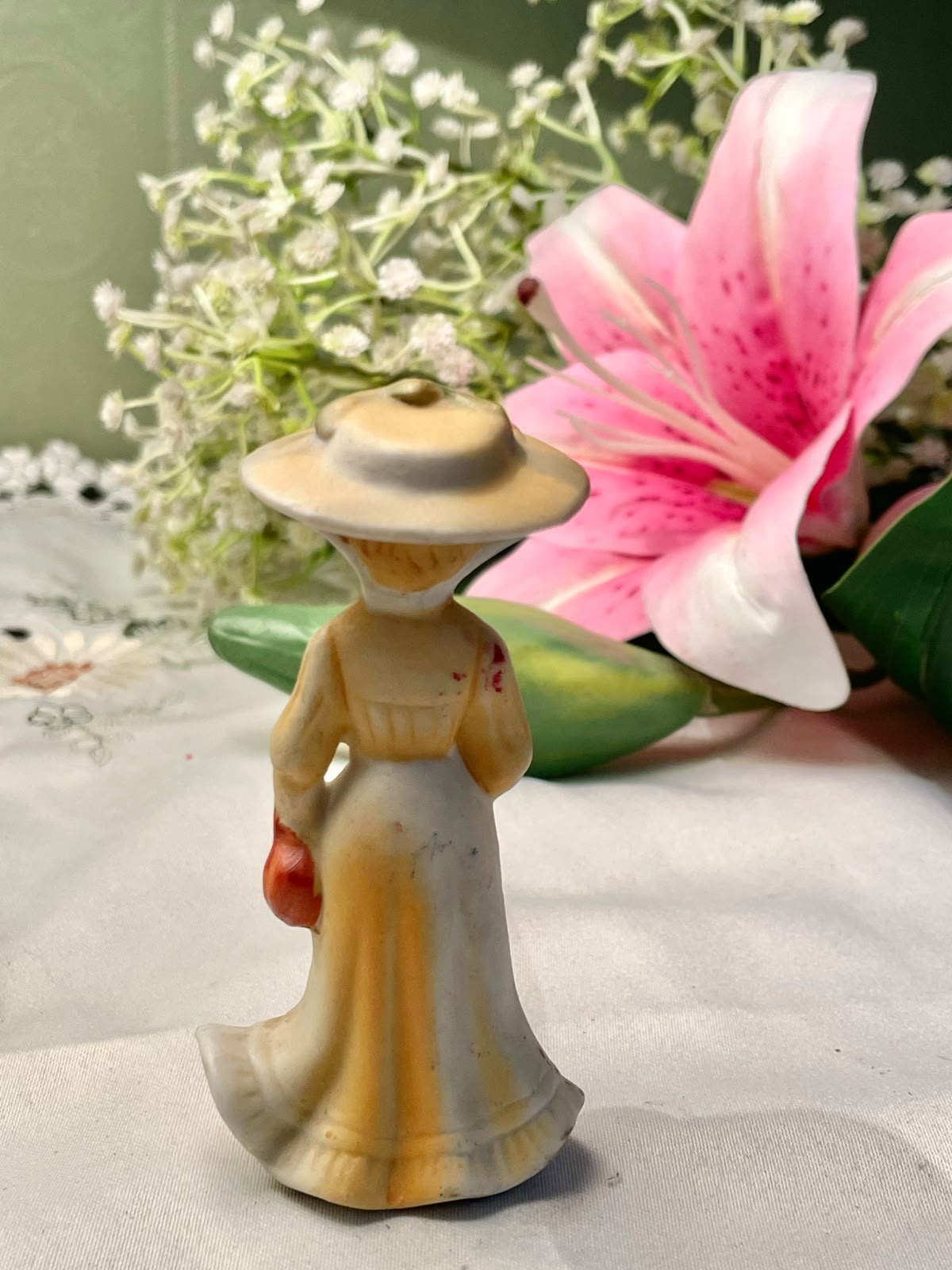 Victorian Lady Figurine in Yellow Dress – Approx. 9 cm