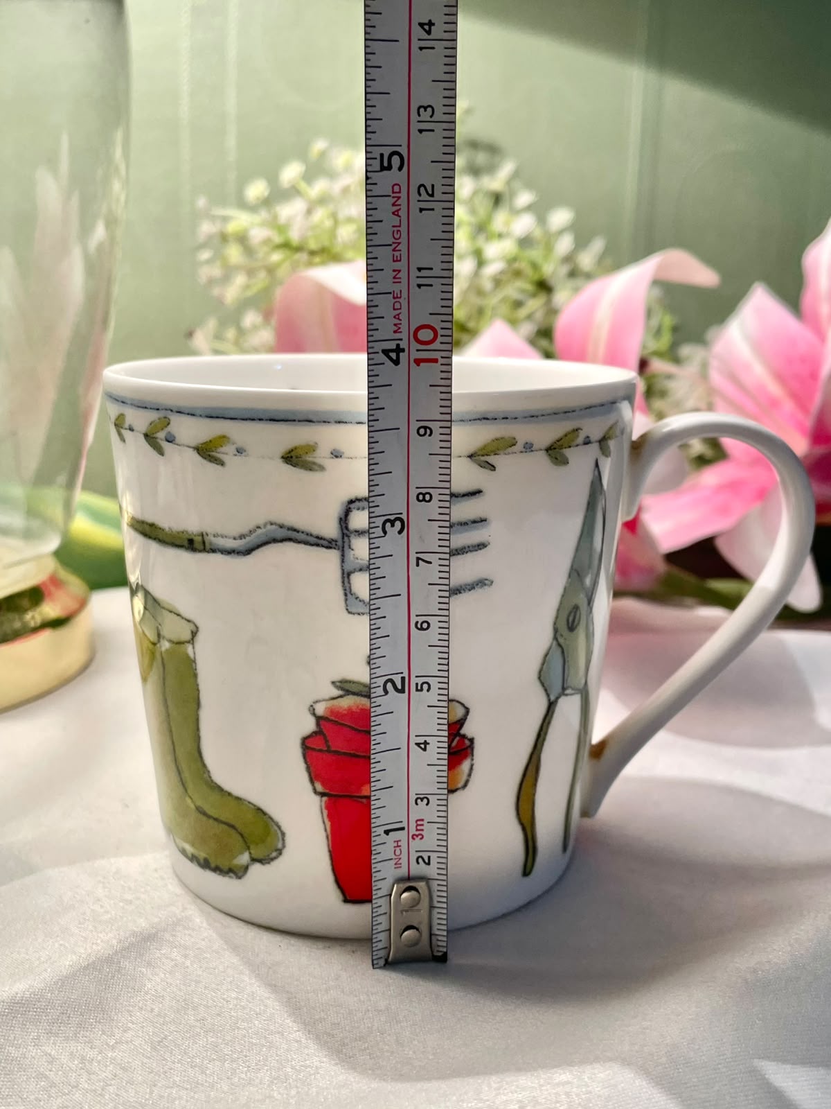 Waitrose Gardening Tools & Bird Ceramic Mug 4 in