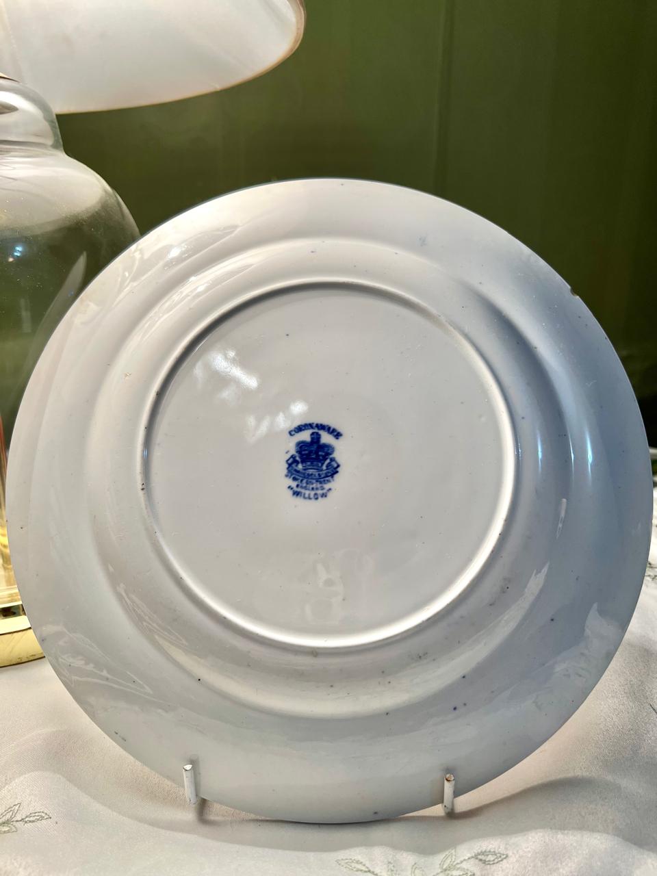 Blue & White Willow Scenic Decorative Plate 8"