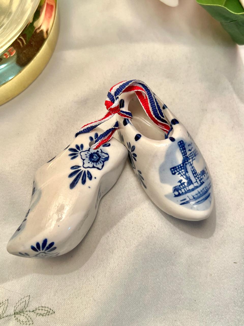 Hand Painted Delft Blue Holland Clogs Pair 3"