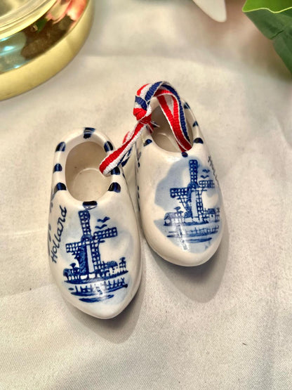 Hand Painted Delft Blue Holland Clogs Pair 3"