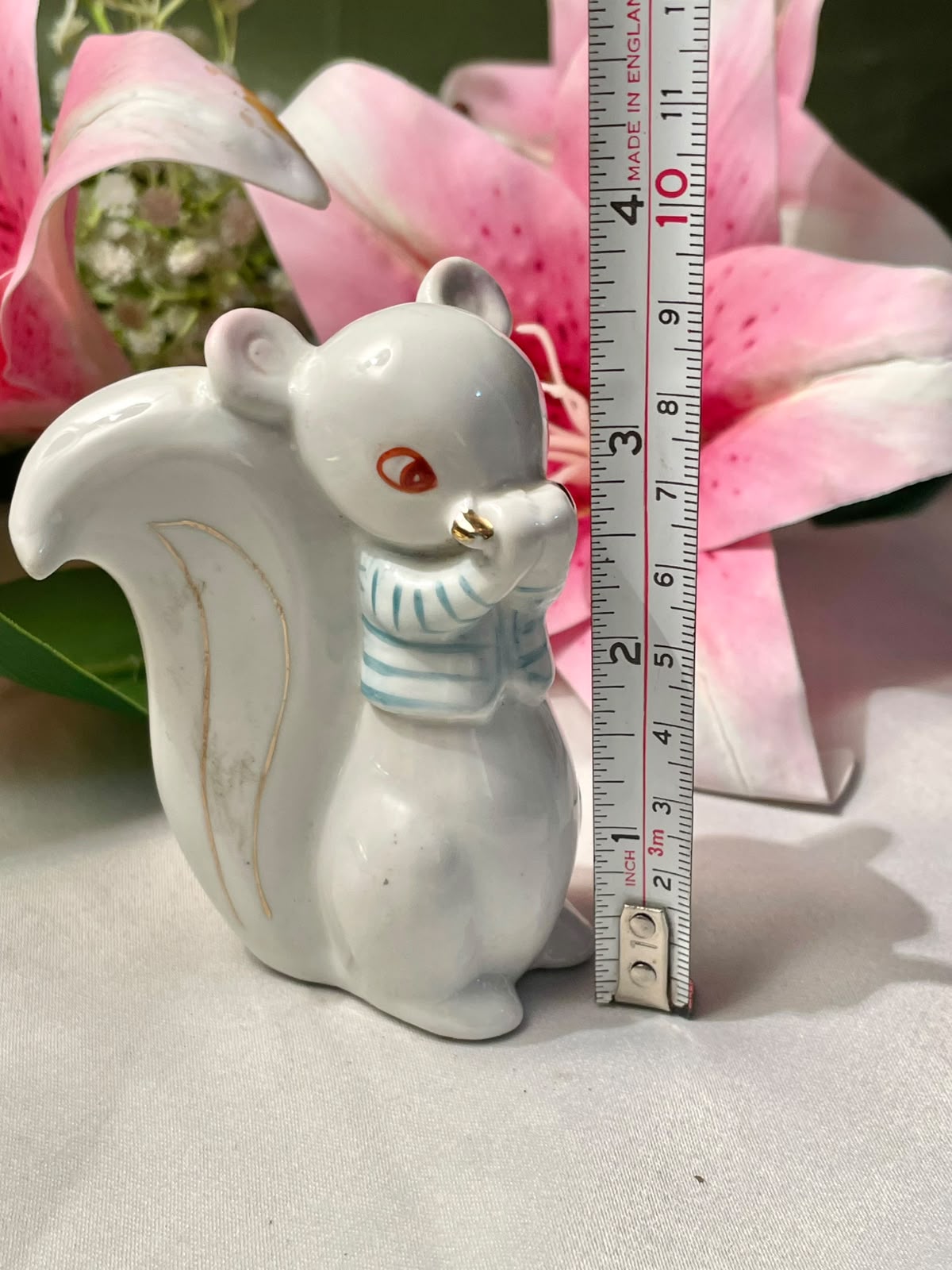 Vintage White Squirrel Ceramic Figurine 3.5 in