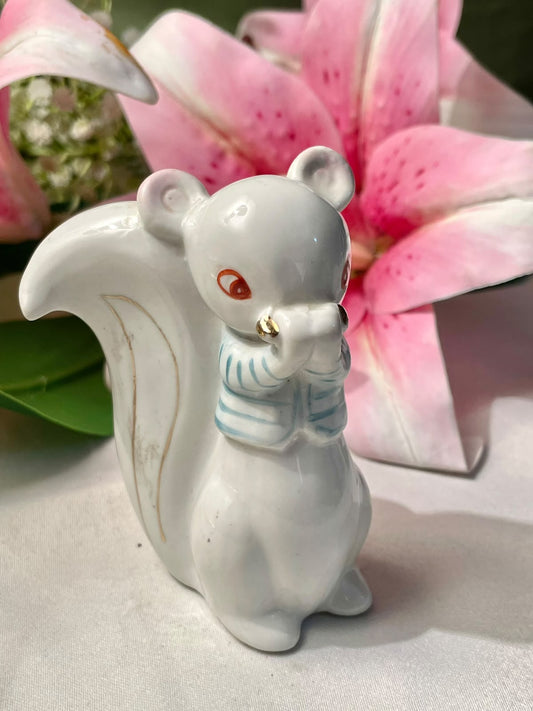 Vintage White Squirrel Ceramic Figurine 3.5 in