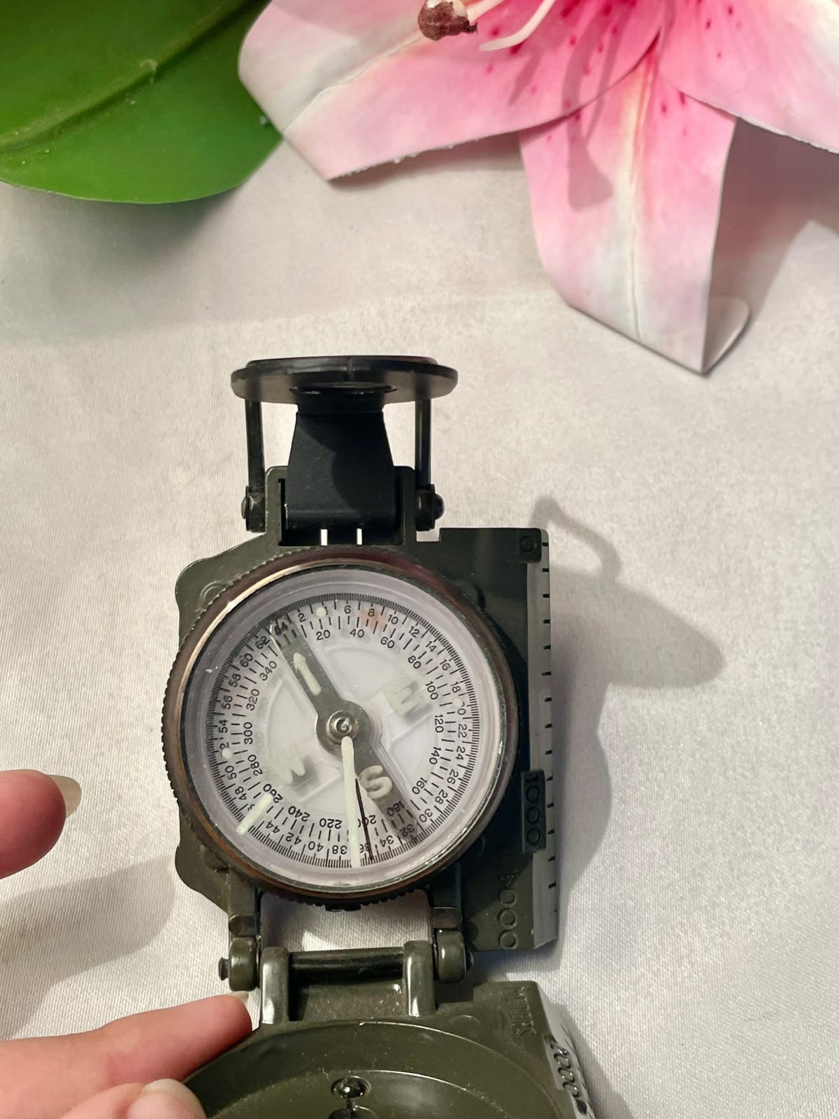 RARE FIND Military-Style Lensatic Compass 4.5 in