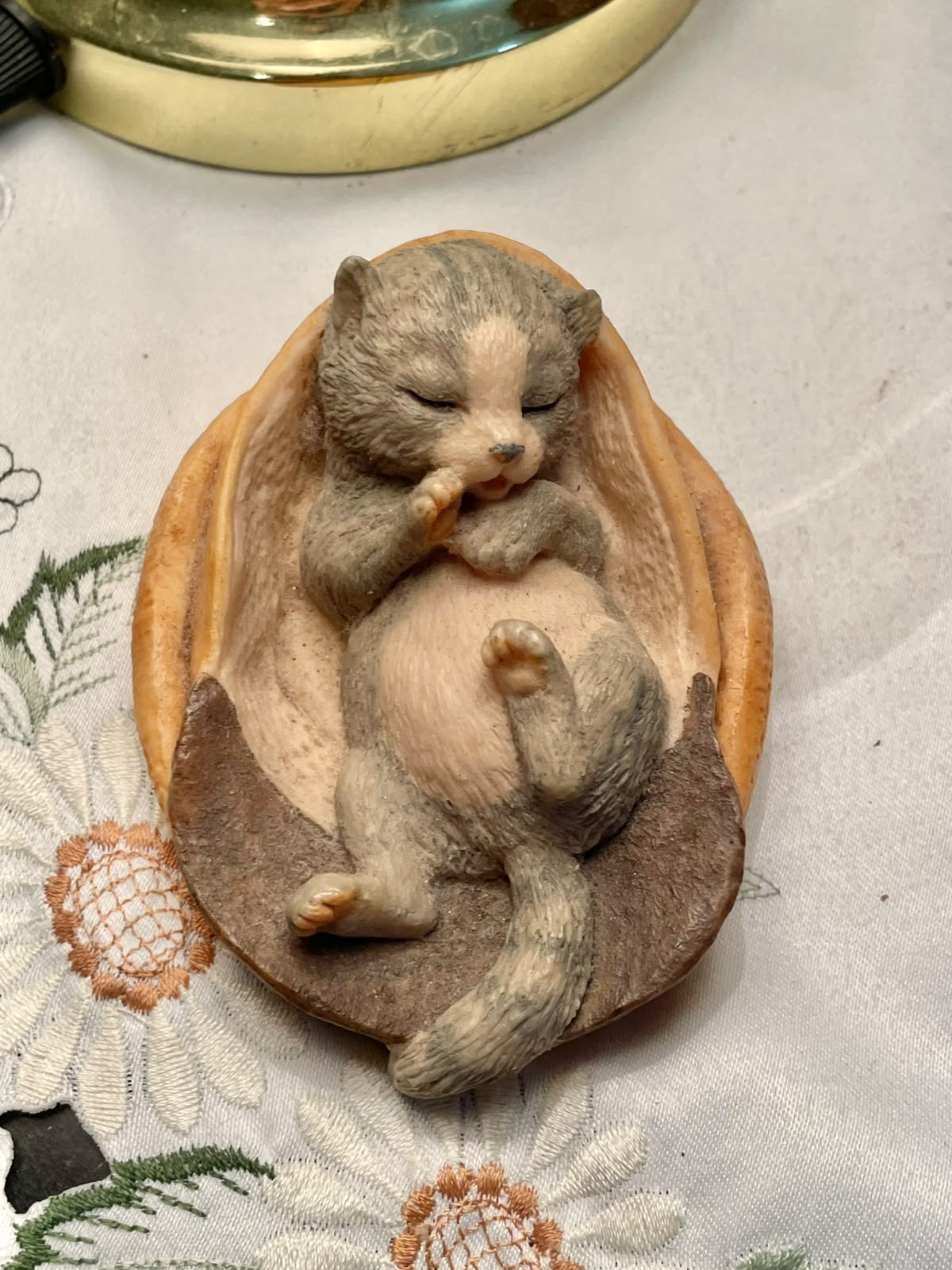 Aynsley MasterCraft Hand Painted Sleeping Cat Figurine 4"
