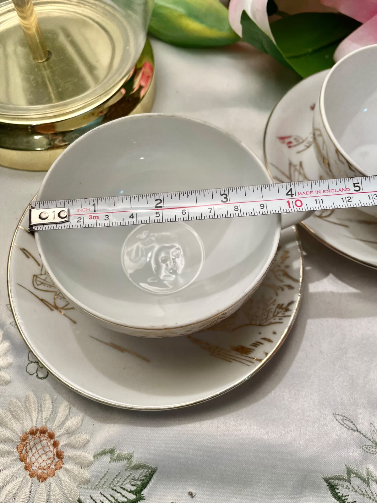 Gold Scenic Teacup & Saucer Set 4-Piece
