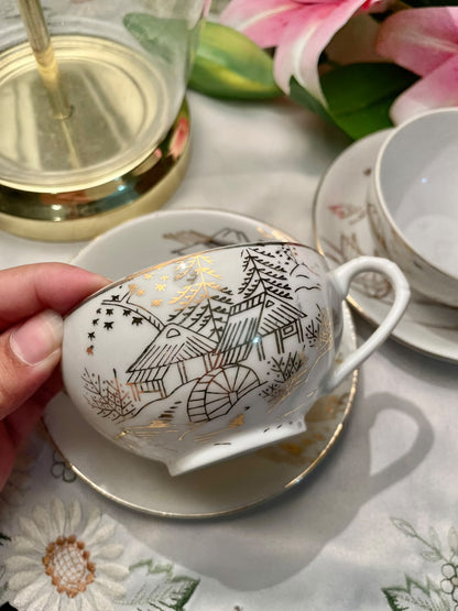 Gold Scenic Teacup & Saucer Set 4-Piece