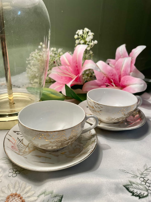 Gold Scenic Teacup & Saucer Set 4-Piece