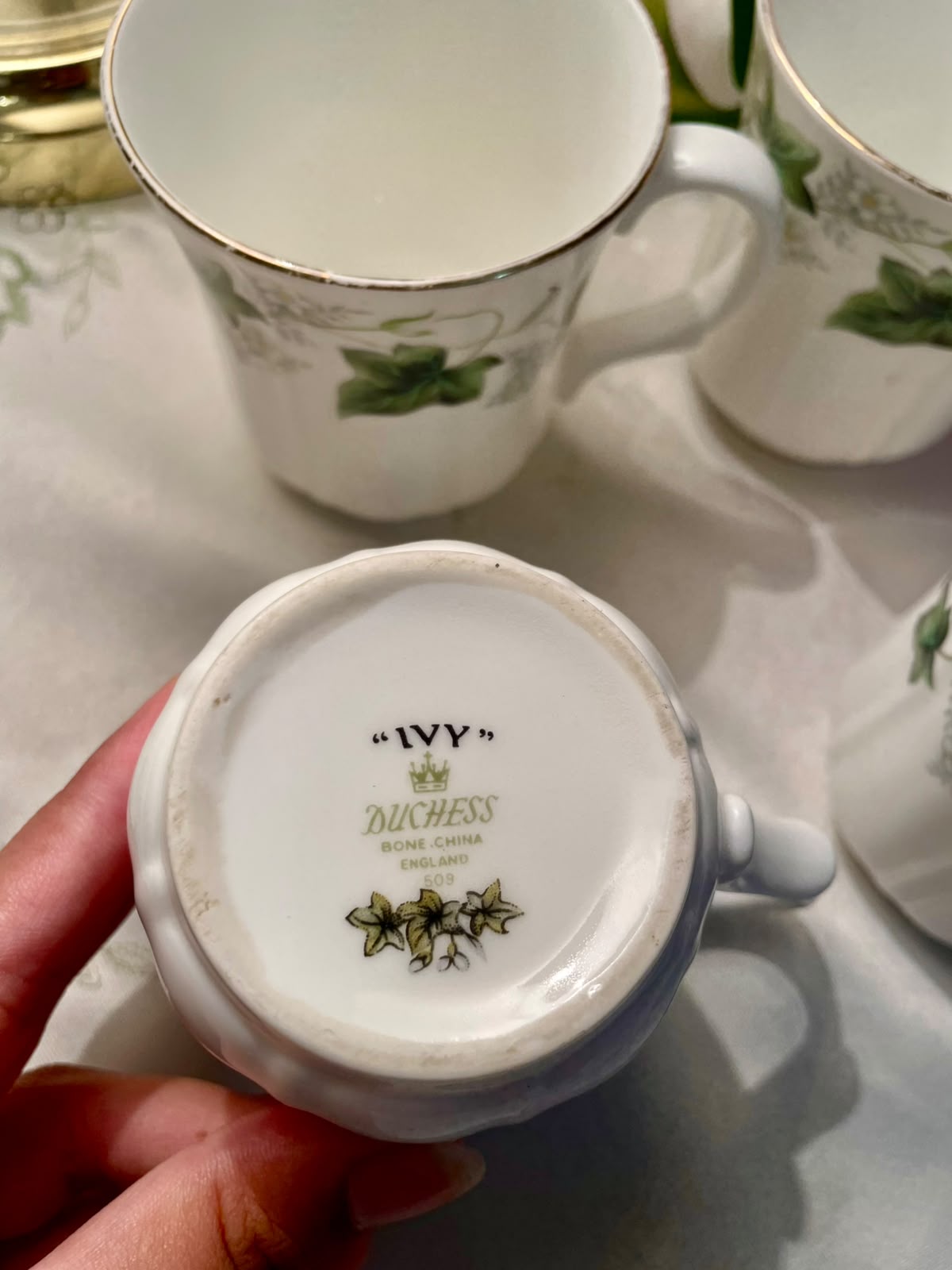 Duchess Ivy Bone China Mug Set 4-Piece England 8 cm