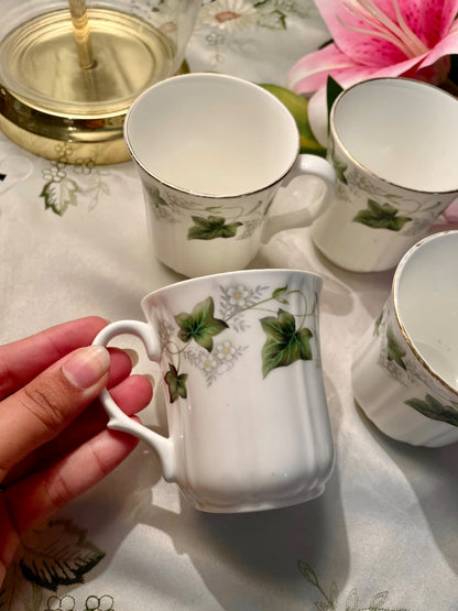 Duchess Ivy Bone China Mug Set 4-Piece England 8 cm