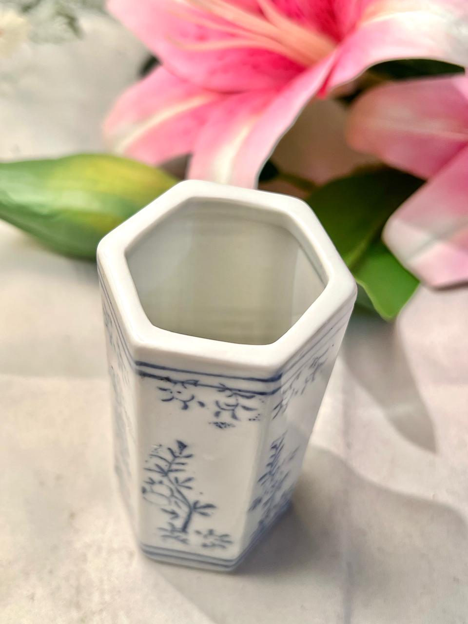 Blue & White Hexagonal Porcelain Brush Pot – Floral Oriental Style