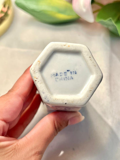 Blue & White Hexagonal Porcelain Brush Pot – Floral Oriental Style