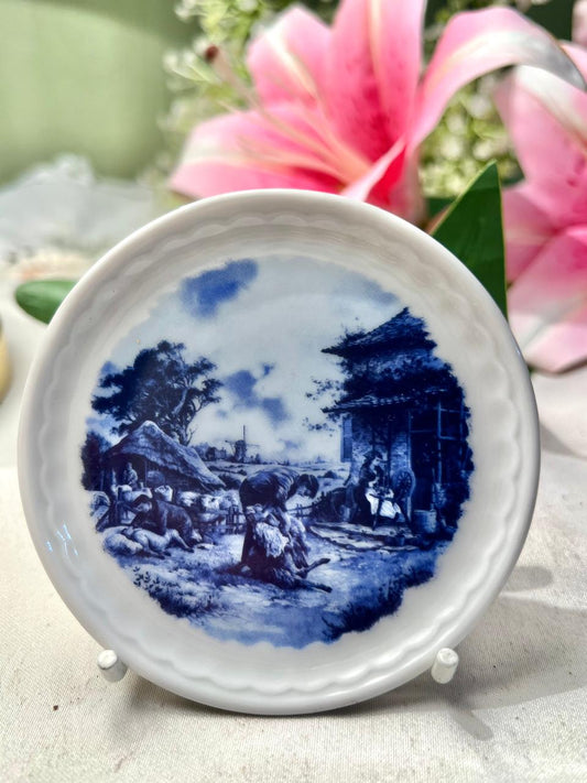 Delfts Blue Dutch Countryside Decorative Plate – 4 Inches