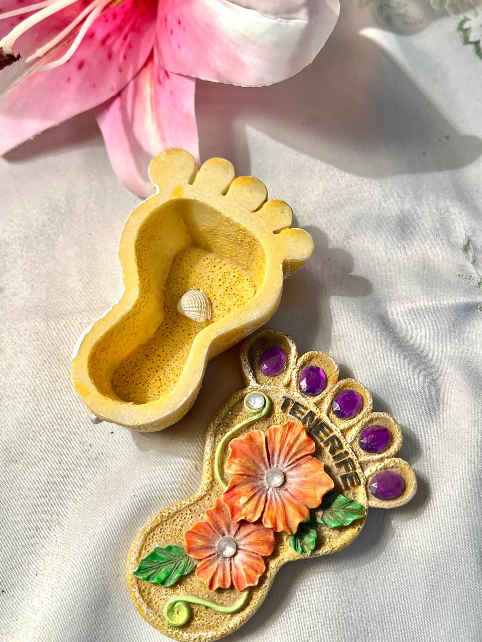 Tenerife Souvenir Foot Shaped Trinket Box Floral Purple Gem Decorative Keepsake – Approx. 9.5 cm