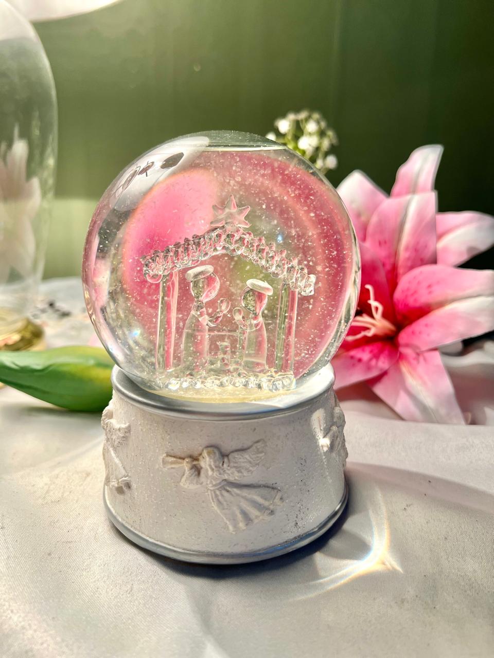Vintage Nativity Crystal Snow Globe Angel Base LED Light Approx 15 cm
