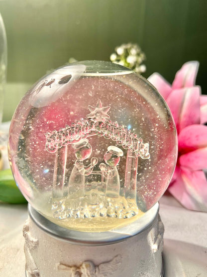 Vintage Nativity Crystal Snow Globe Angel Base LED Light Approx 15 cm