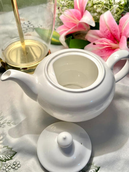 White Ceramic Teapot with Lid Classic Round Design 23cm