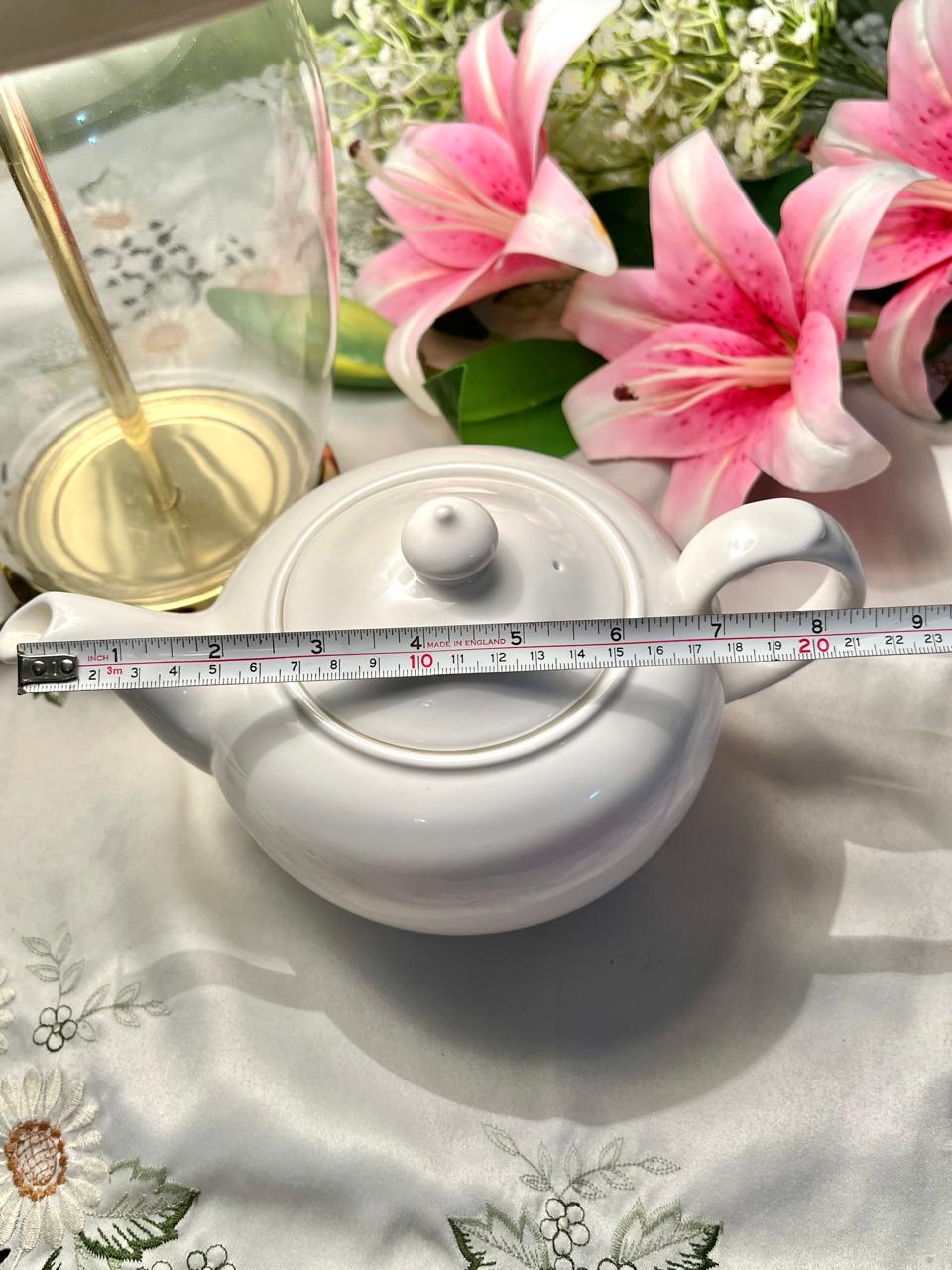 White Ceramic Teapot with Lid Classic Round Design 23cm