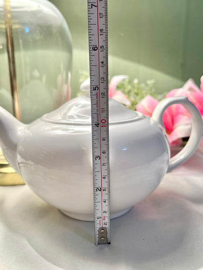 White Ceramic Teapot with Lid Classic Round Design 23cm