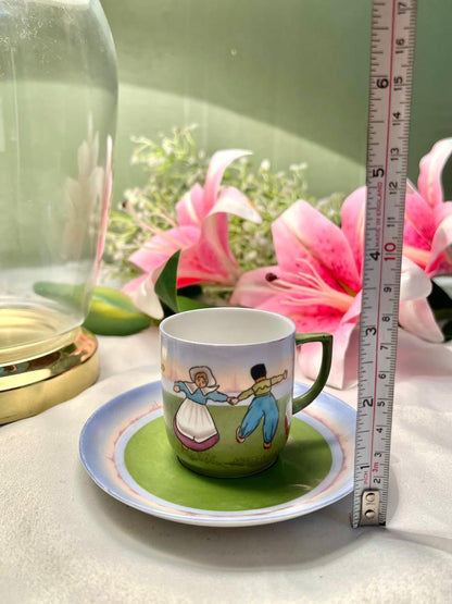Dancing Couple Cup & Saucer Set Green Blue 2-Piece 8cm