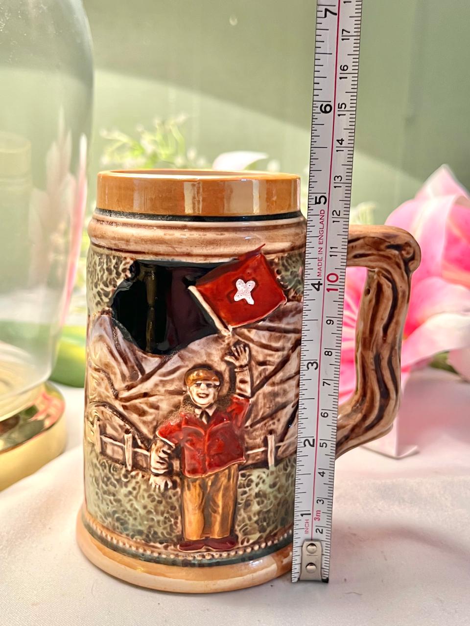 Relief Figural Ceramic Tankard Mug 12 cm