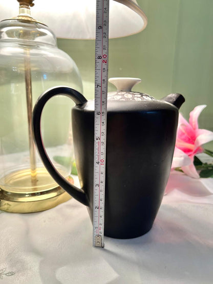 Tall Matte Black Ceramic Teapot with White Patterned Lid – Retro Modern Tea Pot