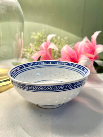Blue & White Chinese Rice Grain Serving Bowl – 6 Inch