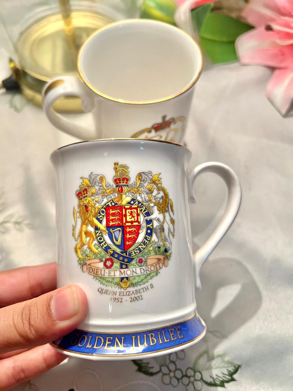 Ringtons Queen Elizabeth II Fine Bone China Mugs – 2 Piece