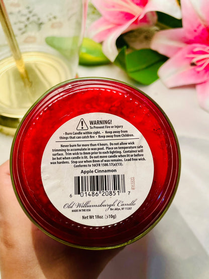 Old Williamsburg Apple Cinnamon Scented Candle – 18 oz