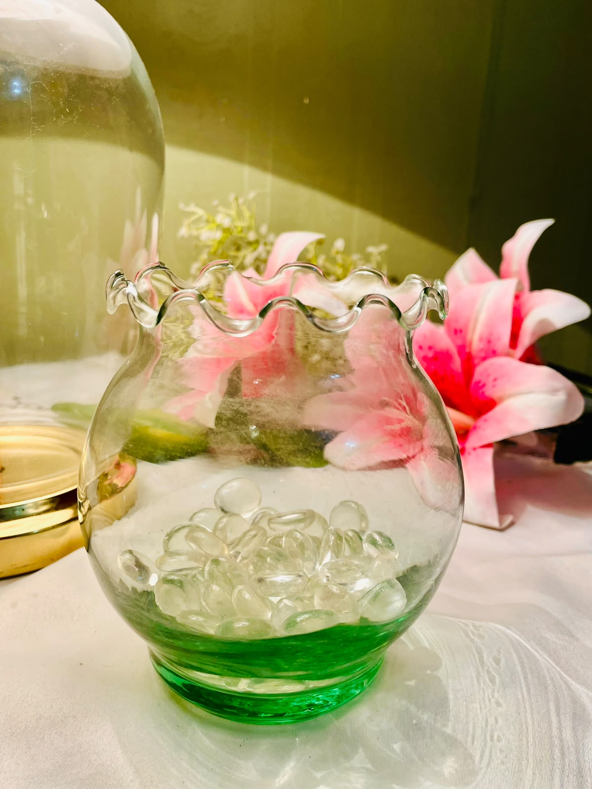 Clear Crystal Ruffled Vase with Green Base – Approx. 5.5 Inch