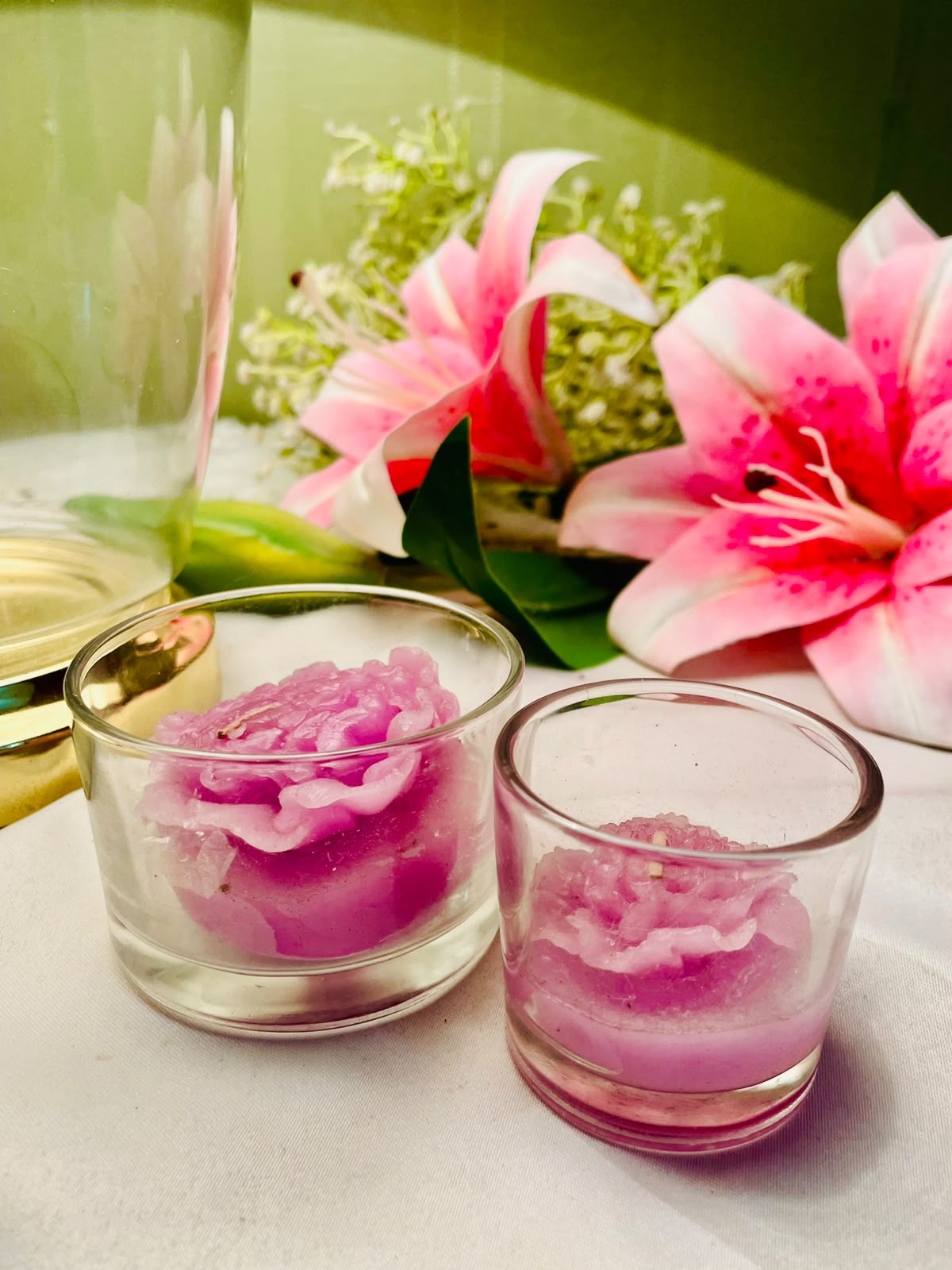 Pink Rose-Shaped Scented Candles in Crystal Holders – 2 Piece Set
