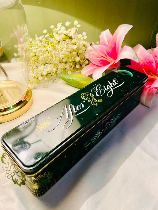 Nestlé After Eight Vintage Style Metal Tin Box 28 cm