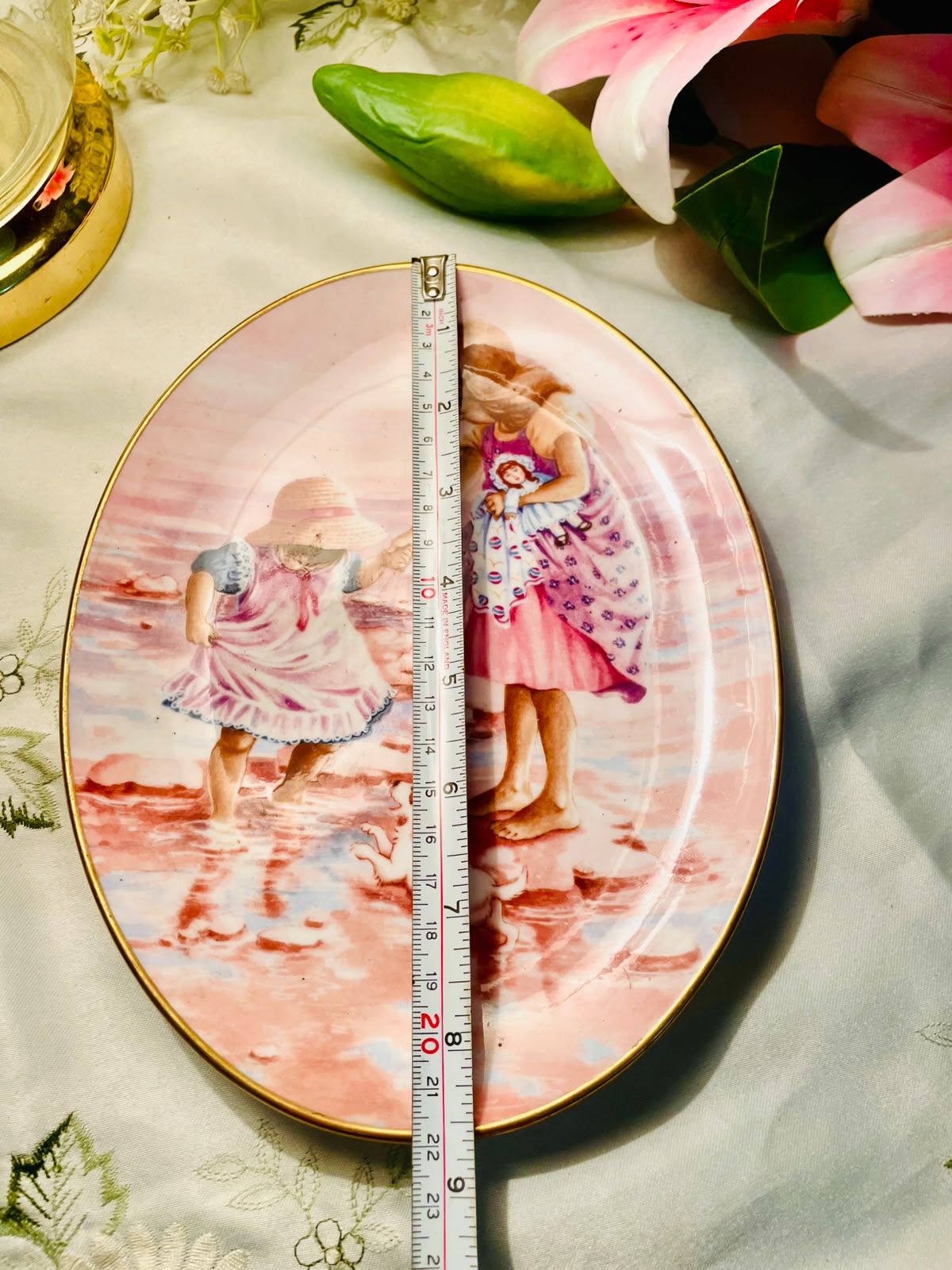 Royal Worcester Edwardian Summer A Helping Hand Plate 8.5 in