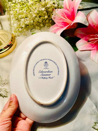 Royal Worcester Edwardian Summer A Helping Hand Plate 8.5 in