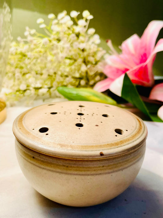 Beige Ceramic Lidded Potpourri Holder 4 Inch