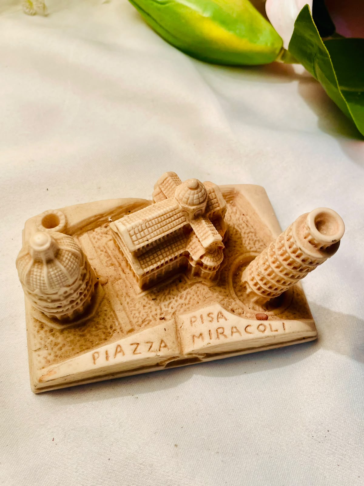 Mini Architectural Landmark Decor – Approx. 4 Inch