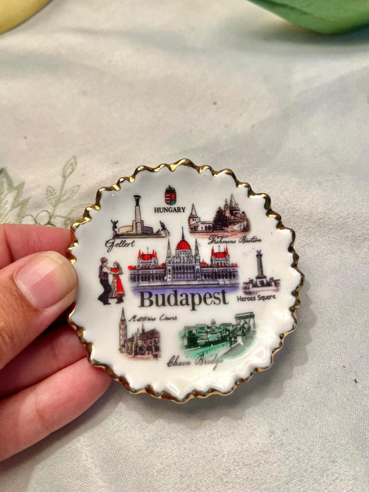 Budapest Hungary Souvenir Porcelain Fridge Magnet – 3 in