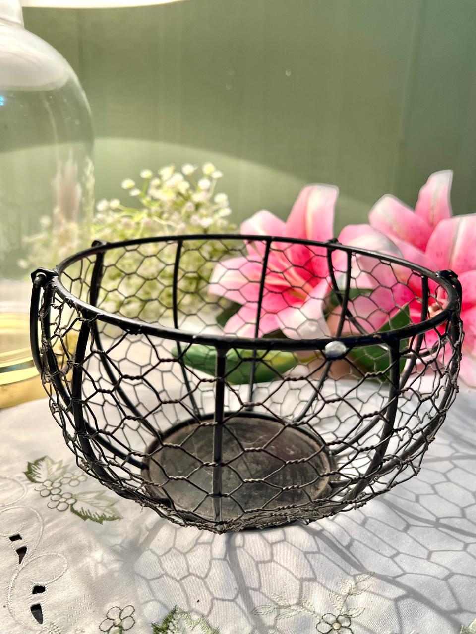 Vintage Black Wire Basket with Chicken Wire Design – 8 in