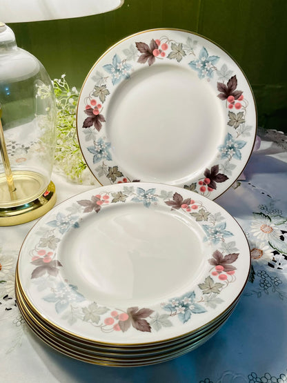 Royal Doulton Camelot TC1016 English China Dinner Plates  Set of 6 – 10.5"