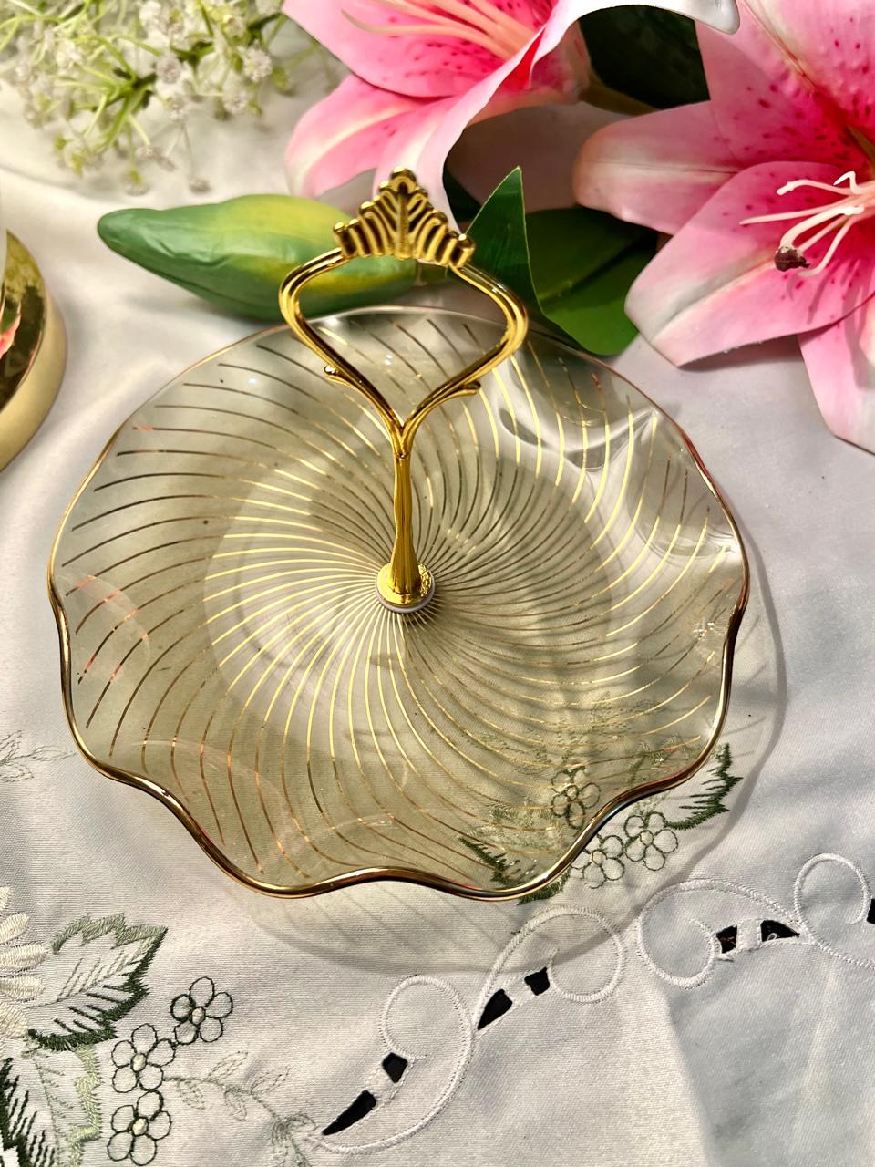 Vintage Gold Handle Crystal Serving Tier Plater – 7"