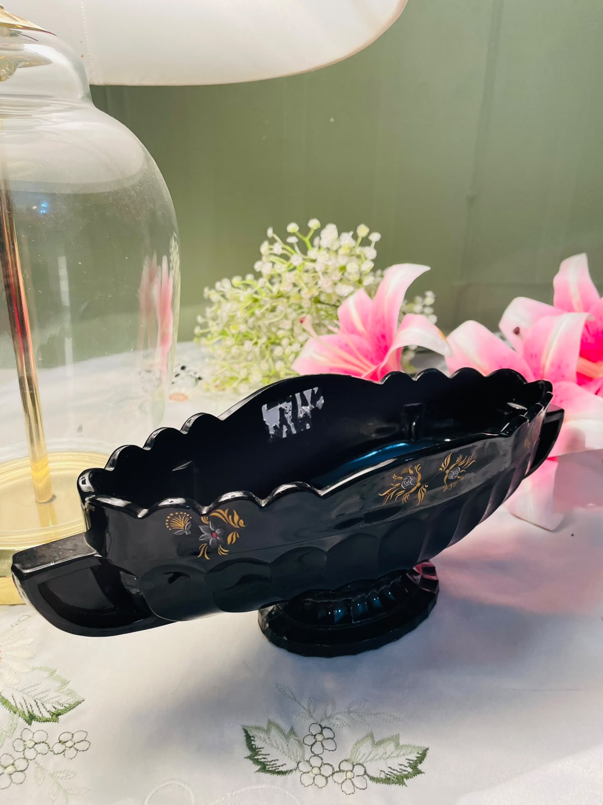 Vintage Black Leaf-Shaped Ceramic Planter Approx. 26cm